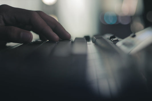 o mana care scrie la tastatura