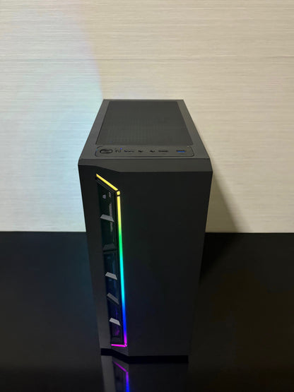 Calculator de gaming accesibil BUENO ENTRY V1 pentru jocuri populare precum CS2, Valorant și Fortnite, cu design modern și ventilator RGB.