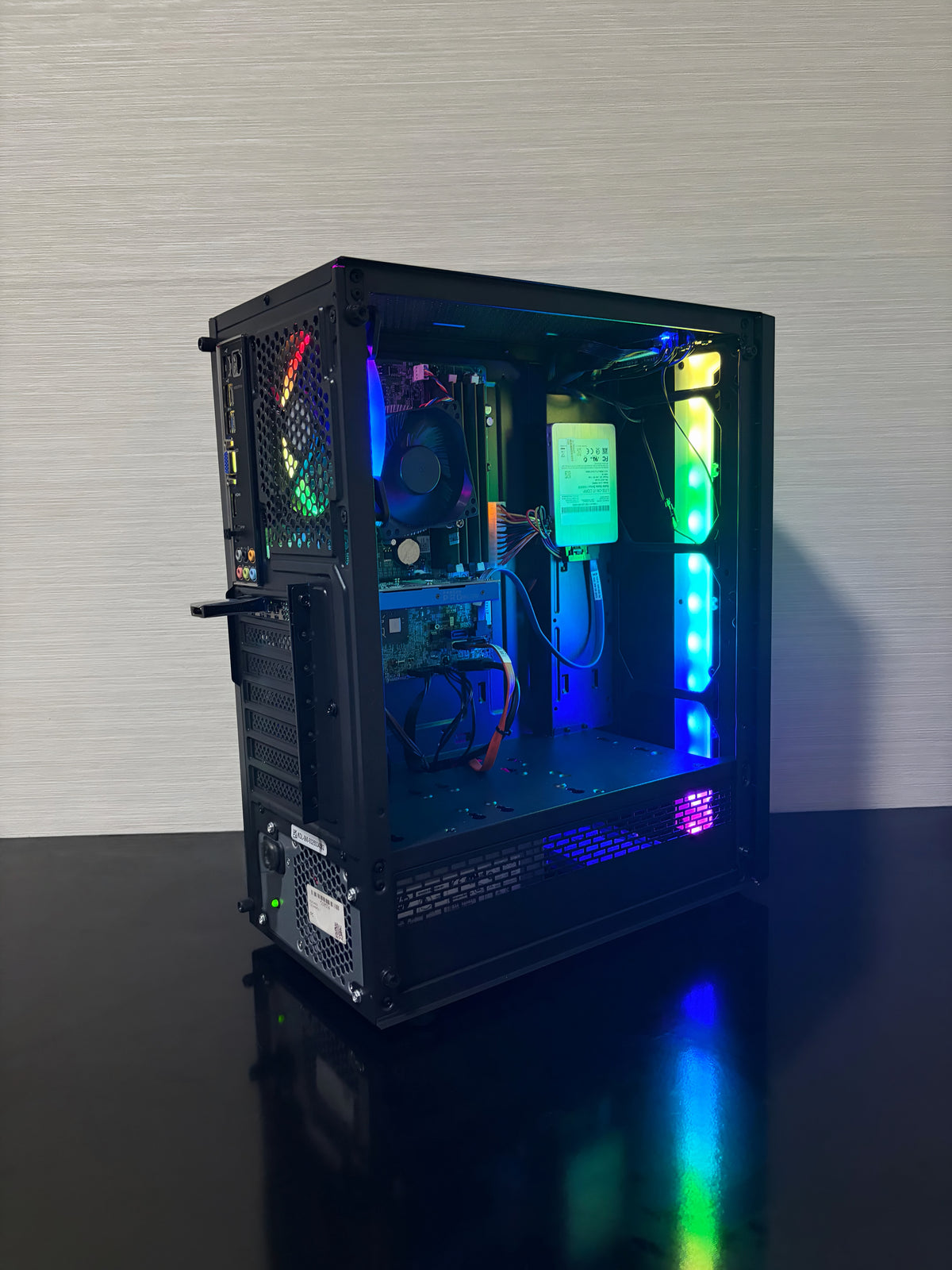 PC Gaming ieftin BUENO ENTRY V1 cu i5 și 16GB RAM, ideal pentru școală, activități zilnice și jocuri eSports