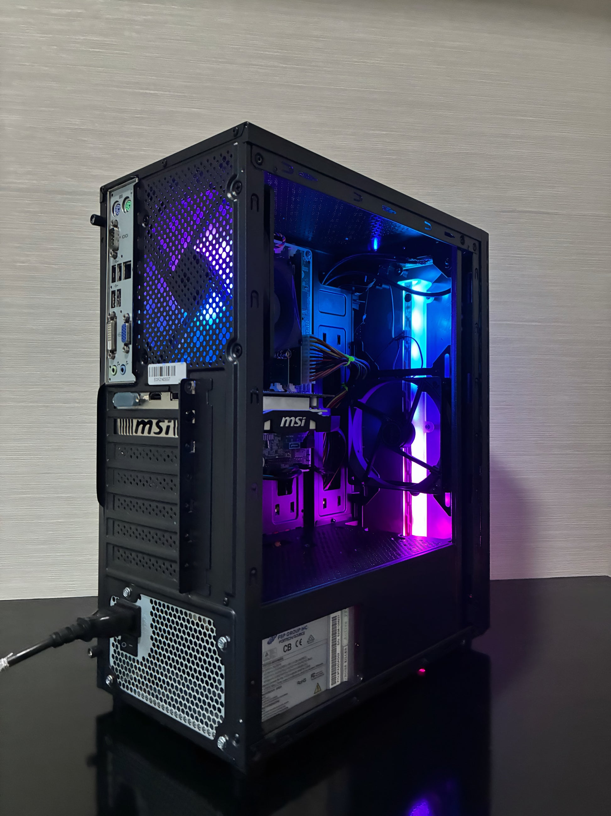 Sistem de gaming entry-level Bueno Smart V2, ideal pentru jocuri eSports și multitasking.