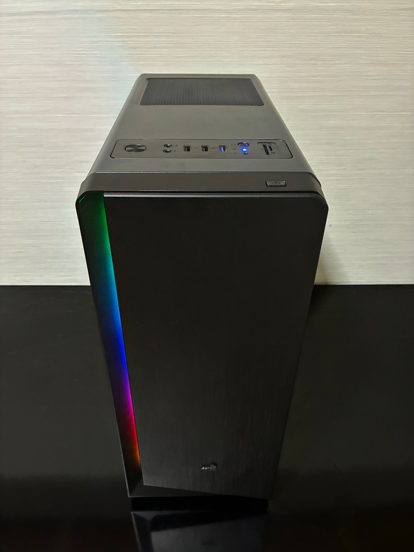 PC GAMING BUENO ELITE V1 AMD Ryzen 5 2400G, 16 gb RAM DDR4, SSD 128 GB+HDD 1 TB, Windows 10, GTX 1050 Ti 4GB GDDR5