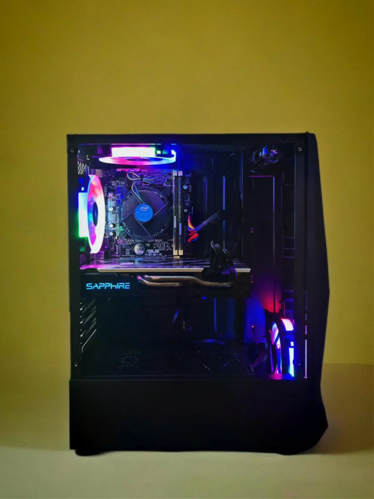PC Gaming BUENO STRIKE V2 Intel Xeon 1241 v3( peste I7 4770), 16 gb RAM, SSD+HDD 500, Windows 10 PRO, AMD RX 580
