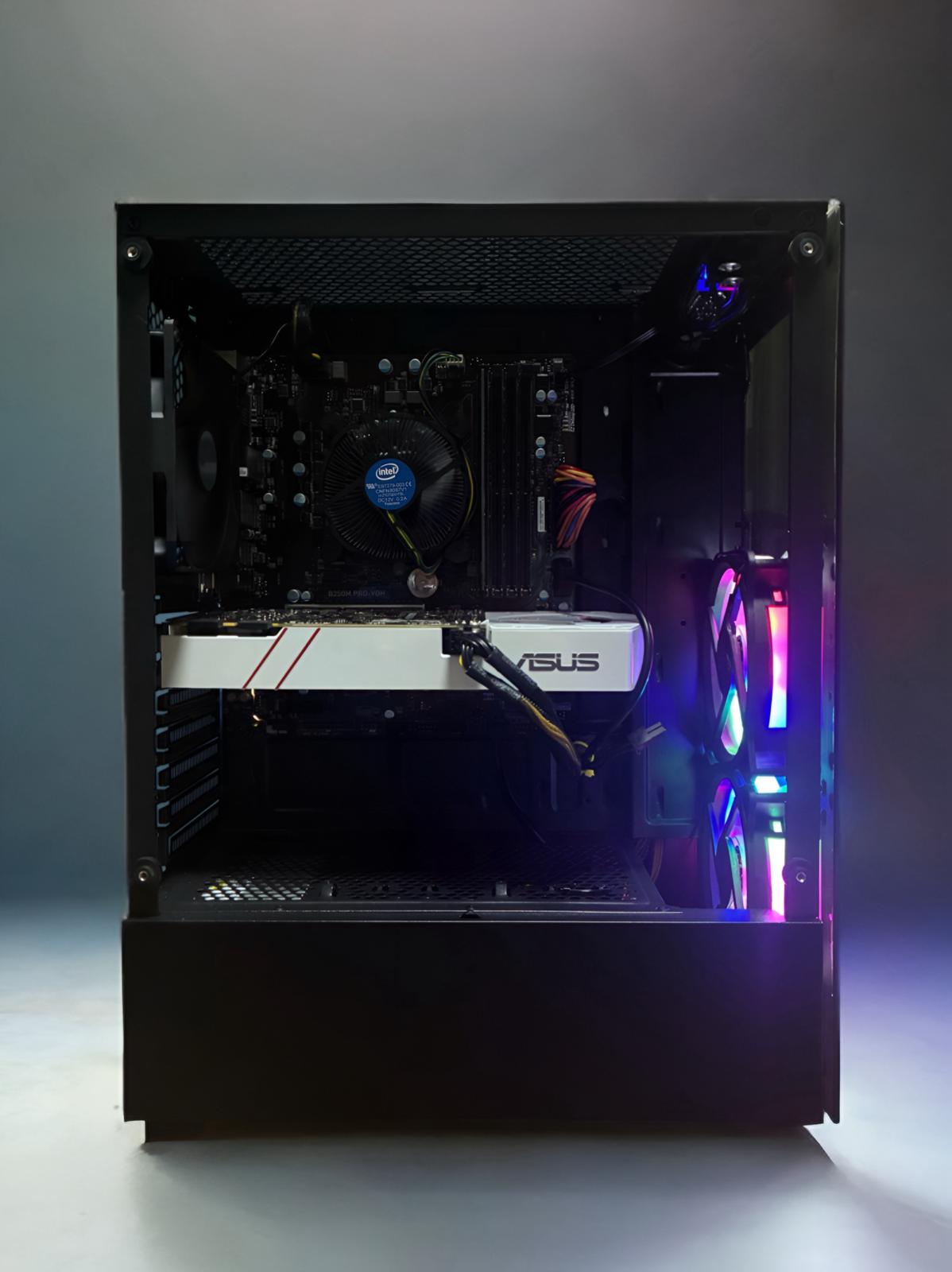Carcasă Inplay eSPORT 02 cu iluminare RGB, ventilatoare Cooler Master și design compact pentru gaming.