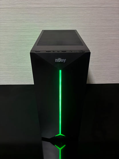 Interior PC prezentând configurația hibridă cu SSD pentru viteză și HDD de 1TB pentru stocare masivă.

